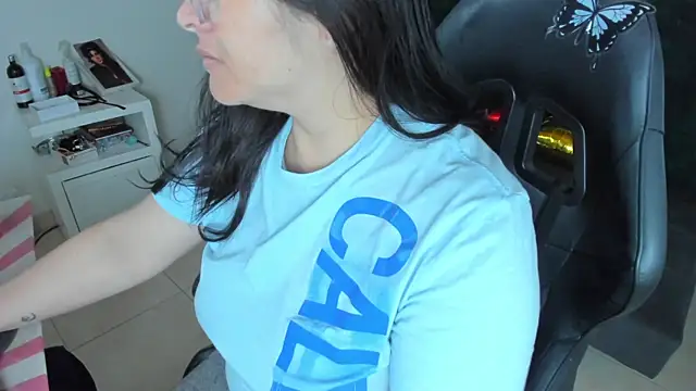 Snapshot of BellaFlaming chatting on 16, 1, 2025 BellaFlaming online show from 16, 1, 2025