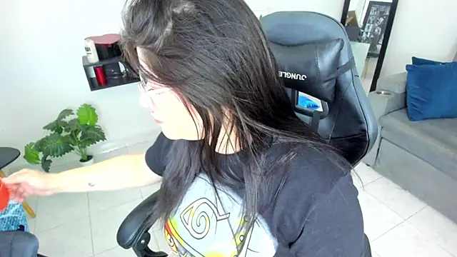 Snapshot of BellaFlaming chatting on 22, 9, 2025 BellaFlaming online show from 22, 9, 2025