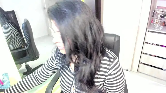 Snapshot of BellaFlaming chatting on 9, 6, 2026 BellaFlaming online show from 9, 6, 2026