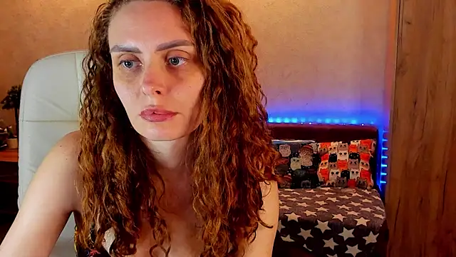 Snapshot of mia_grantes chatting on 12, 12, 2024 mia grantes online show from 12, 12, 2024