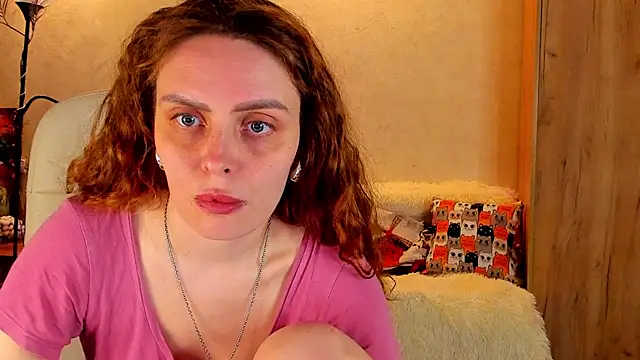 Snapshot of mia_grantes chatting on 8, 3, 2025 mia grantes online show from 8, 3, 2025