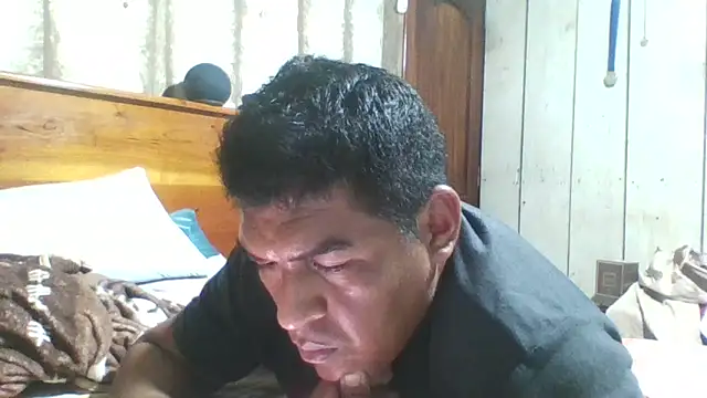 ELVERGON43267 online show from 8, 4, 2026