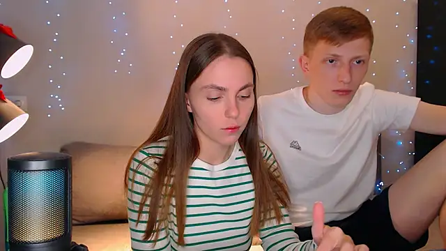 Snapshot of juliaanddima chatting on 20, 2, 2025 juliaanddima online show from 20, 2, 2025