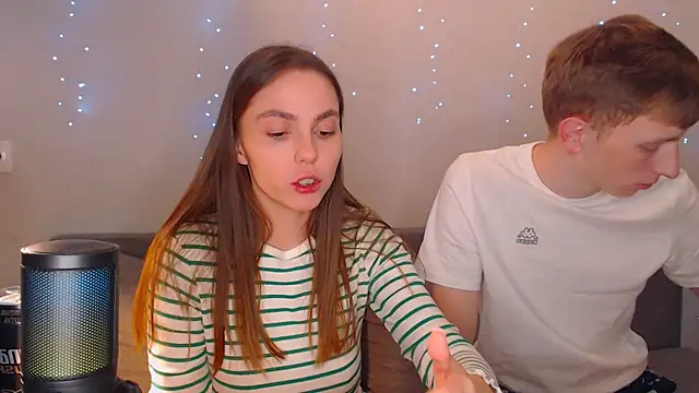 Snapshot of juliaanddima chatting on 12, 3, 2025 juliaanddima online show from 12, 3, 2025
