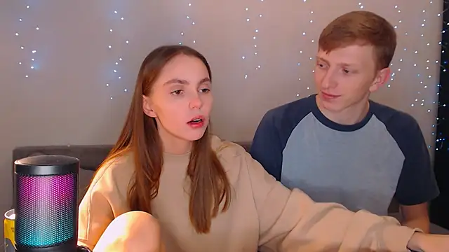 Snapshot of juliaanddima chatting on 13, 3, 2025 juliaanddima online show from 13, 3, 2025