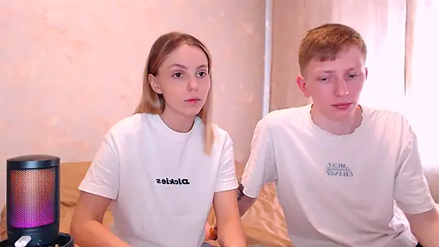 juliaanddima online show from 18, 3, 2026