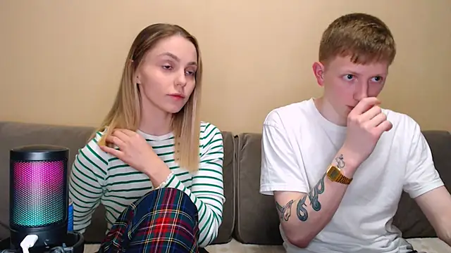 juliaanddima online show from 22, 3, 2026