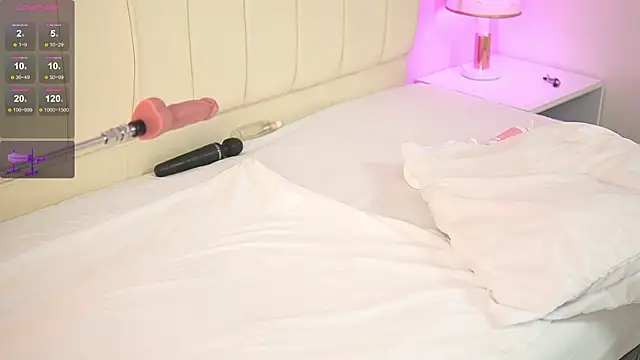 caroline adams  online show from 8, 2, 2025