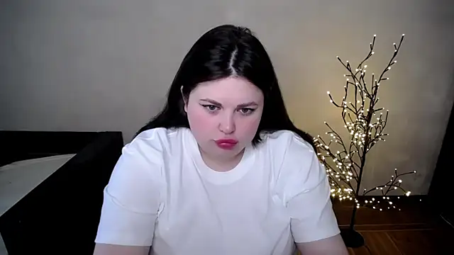Emily Mo online show from 8, 5, 2026