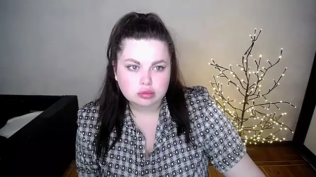 Emily Mo online show from 13, 5, 2026