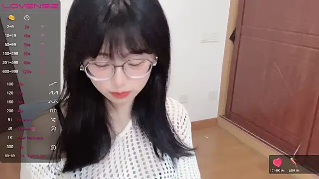Snapshot of 4uoki chatting on 21, 3, 2025 4uoki online show from 21, 3, 2025