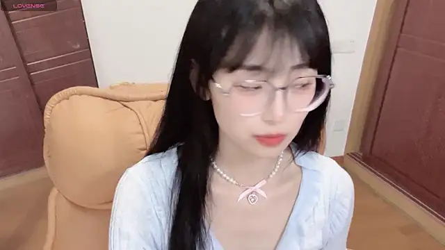 Snapshot of 4uoki chatting on 20, 9, 2025 4uoki online show from 20, 9, 2025