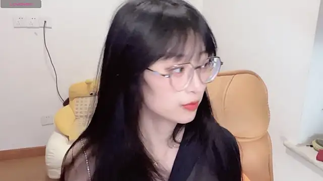 Snapshot of 4uoki chatting on 16, 11, 2025 4uoki online show from 16, 11, 2025