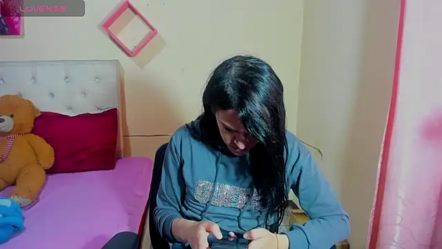 sweet1Girl online show from 18, 12, 2024