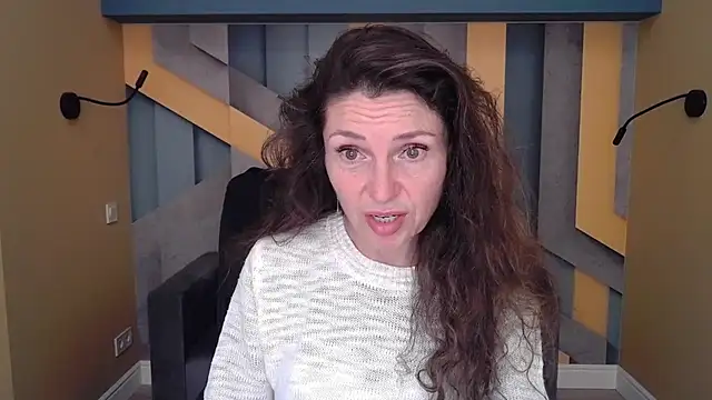 EllaLong online show from 28, 9, 2025