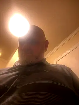 Snapshot of mrscum4u chatting on 28, 11, 2025 mrscum4u online show from 28, 11, 2025