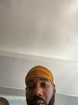 Snapshot of fulsome_change223 chatting on 6, 10, 2025 fulsome change223 online show from 6, 10, 2025