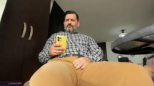 Maxi TheBigDaddy online show from 27, 4, 2026