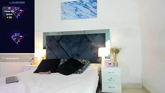 Snapshot of Lauralove_69 chatting on 11, 1, 2025 Lauralove 69 online show from 11, 1, 2025