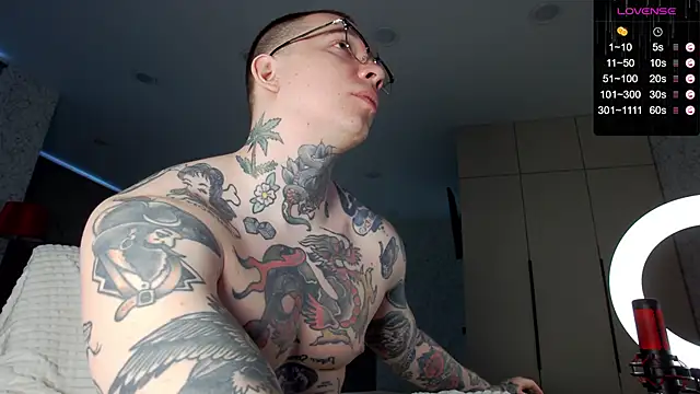 Tommy cat online show from 5, 3, 2025