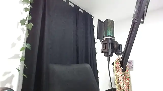 Snapshot of shy_katy_ chatting on 6, 3, 2026 shy katy online show from 6, 3, 2026