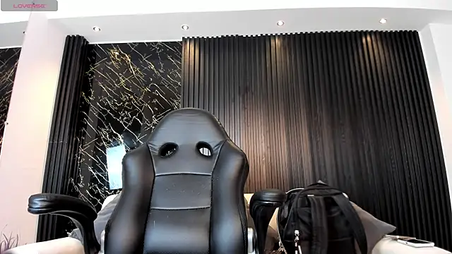 charlottewhitte online show from 21, 10, 2025