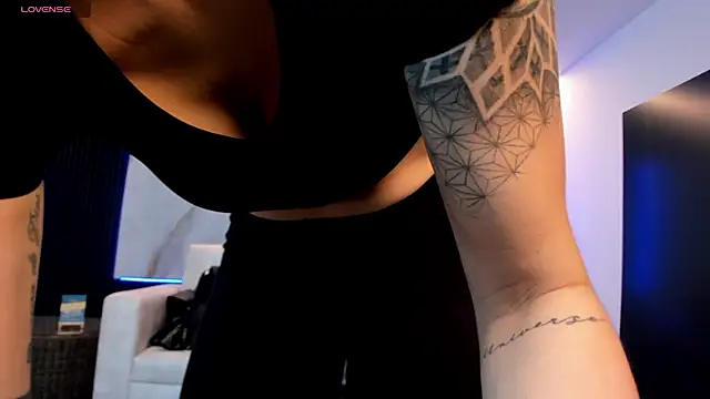 Snapshot of charlottewhitte chatting on 10, 2, 2026 charlottewhitte online show from 10, 2, 2026