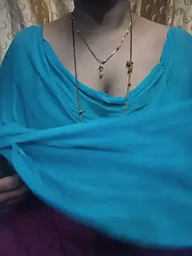 Snapshot of tuttifrutti17 chatting on 28, 7, 2026 tuttifrutti17 online show from 28, 7, 2026