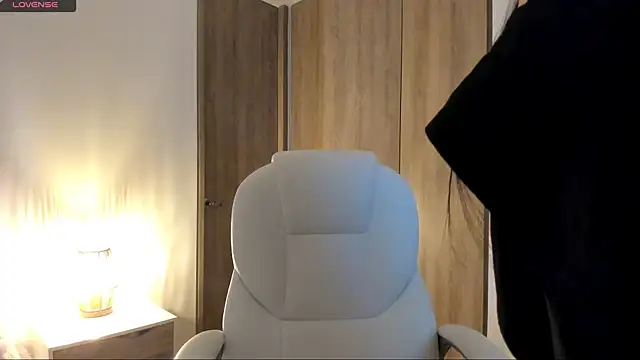 Snapshot of sophie_connors chatting on 6, 4, 2026 sophie connors online show from 6, 4, 2026