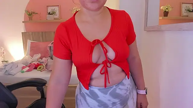 izaro22 online show from 4, 12, 2024