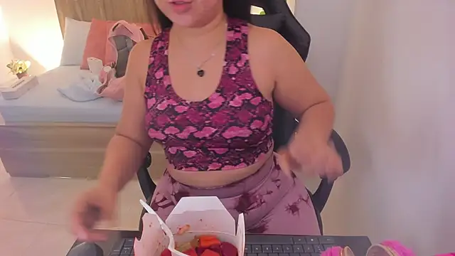 izaro22 online show from 18, 1, 2025