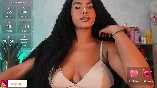 Snapshot of HOTBLACKANDWHITE2 chatting on 19, 2, 2026 HOTBLACKANDWHITE2 online show from 19, 2, 2026