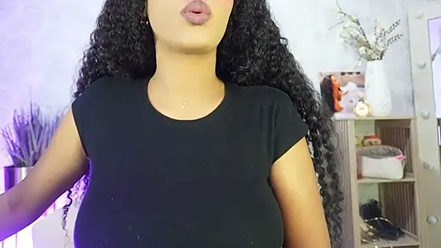 HOTBLACKANDWHITE2 online show from 8, 5, 2026
