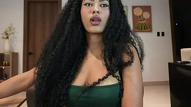 Snapshot of HOTBLACKANDWHITE2 chatting on 17, 6, 2026 HOTBLACKANDWHITE2 online show from 17, 6, 2026