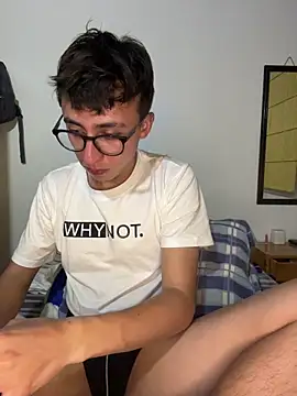 CamiRojas boy online show from 30, 6, 2026
