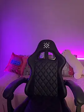 Snapshot of Your_insomniya chatting on 3, 10, 2025 Your insomniya online show from 3, 10, 2025