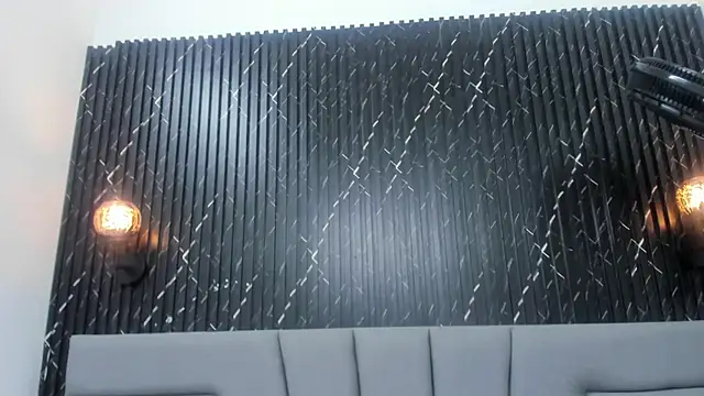 Snapshot of Angie_Will chatting on 17, 12, 2025 Angie Will online show from 17, 12, 2025