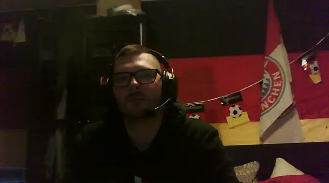 Snapshot of Die-geile-Sau chatting on 10, 2, 2025 Die-geile-Sau online show from 10, 2, 2025