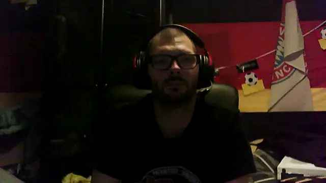 Die-geile-Sau online show from 4, 12, 2025