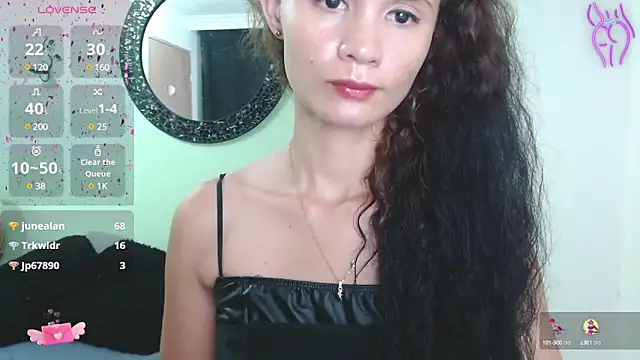 Sofia Franco  online show from 6, 12, 2024