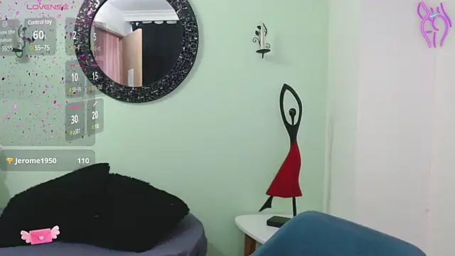 Sofia Franco  online show from 6, 12, 2024