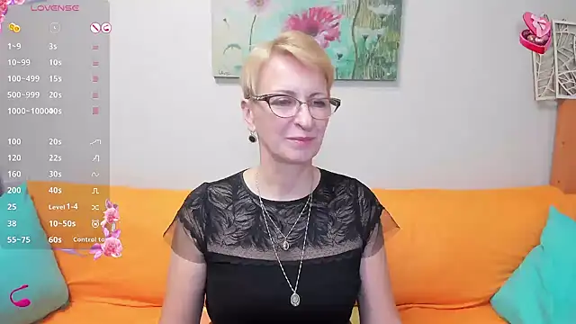 iamyourdream89 online show from 27, 2, 2025