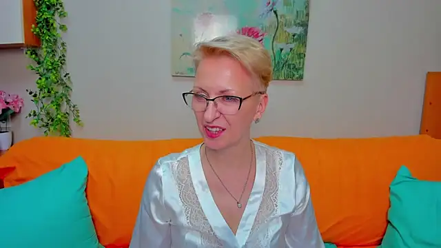 Snapshot of iamyourdream89 chatting on 15, 4, 2026 iamyourdream89 online show from 15, 4, 2026
