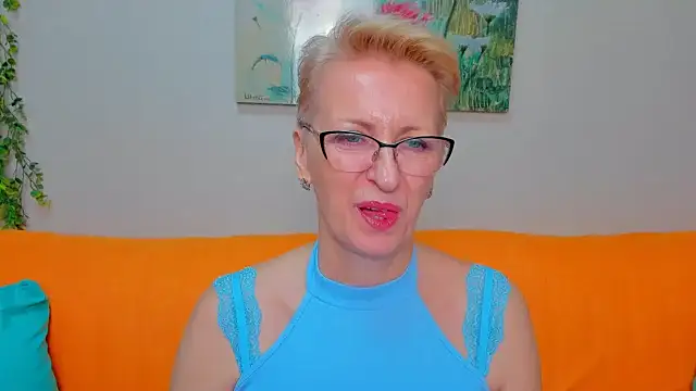Snapshot of iamyourdream89 chatting on 18, 4, 2026 iamyourdream89 online show from 18, 4, 2026