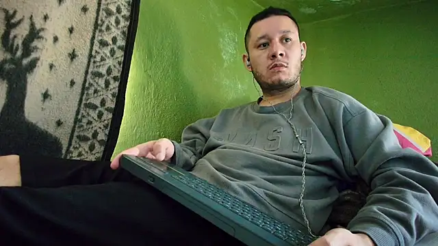 sweet cock28 online show from 27, 12, 2024