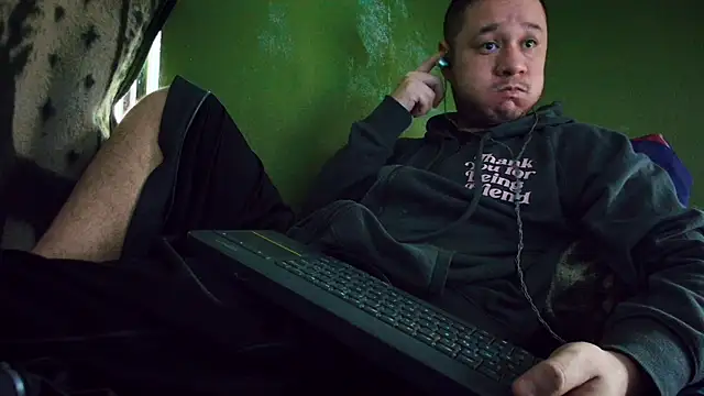 Snapshot of sweet_cock28 chatting on 20, 3, 2025 sweet cock28 online show from 20, 3, 2025