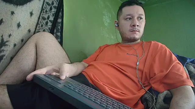 Snapshot of sweet_cock28 chatting on 17, 9, 2025 sweet cock28 online show from 17, 9, 2025