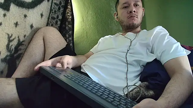 Snapshot of sweet_cock28 chatting on 21, 9, 2025 sweet cock28 online show from 21, 9, 2025