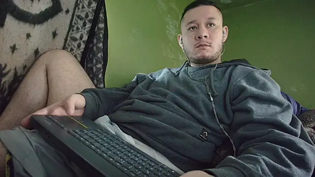 Snapshot of sweet_cock28 chatting on 4, 10, 2025 sweet cock28 online show from 4, 10, 2025