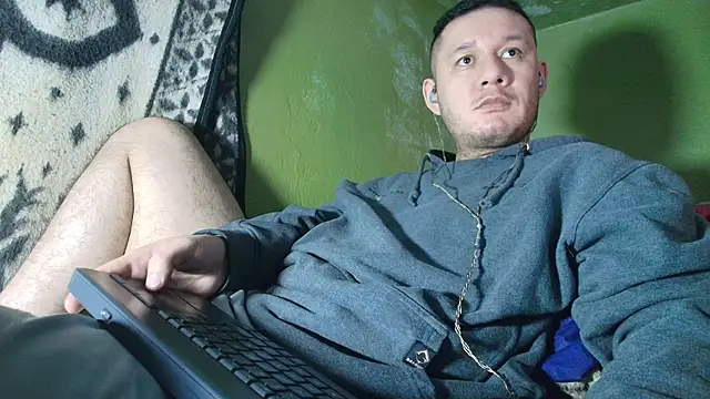 Snapshot of sweet_cock28 chatting on 7, 10, 2025 sweet cock28 online show from 7, 10, 2025